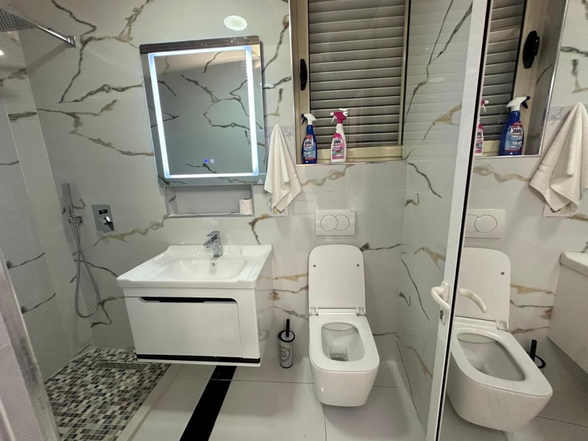 Esto'S Apartament Near Tirana Airport 1 - Self Checkin -Netflix - Free Parking Valias Exterior photo